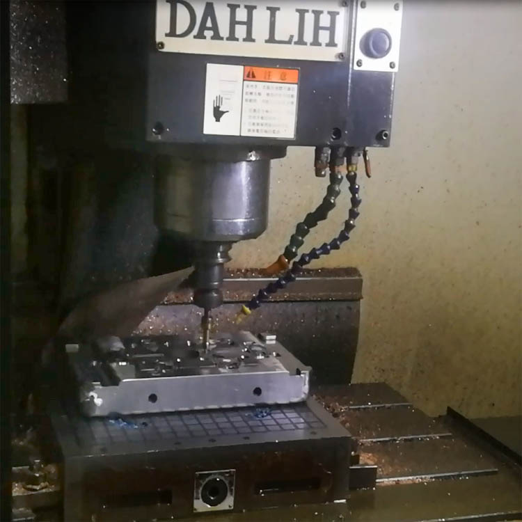 塑料模具開模注塑製造加（jiā）工21